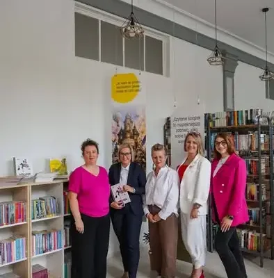 Biblioteka Publiczna w Barwicach otwarta po remoncie – nowe wnętrza i radość mieszkańców