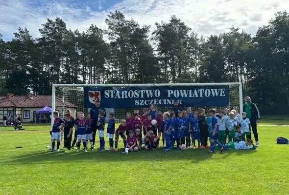 Młodzi piłkarze z Białego Boru rywalizowali w turnieju „Orlików”