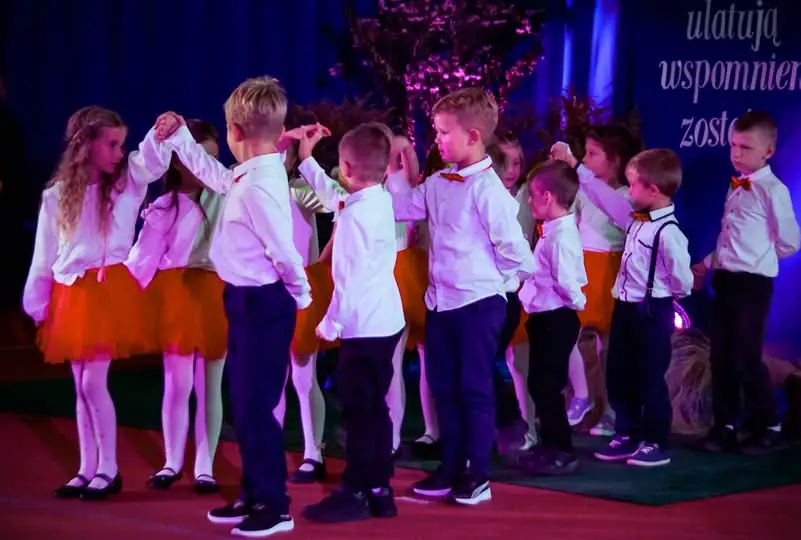 Szkoła Podstawowa w Parsęcku świętowała 80-lecie — relacja wideo dostępna